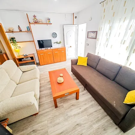 Litoral Costa Dorada - Laura Only Families Vakantiehuis *